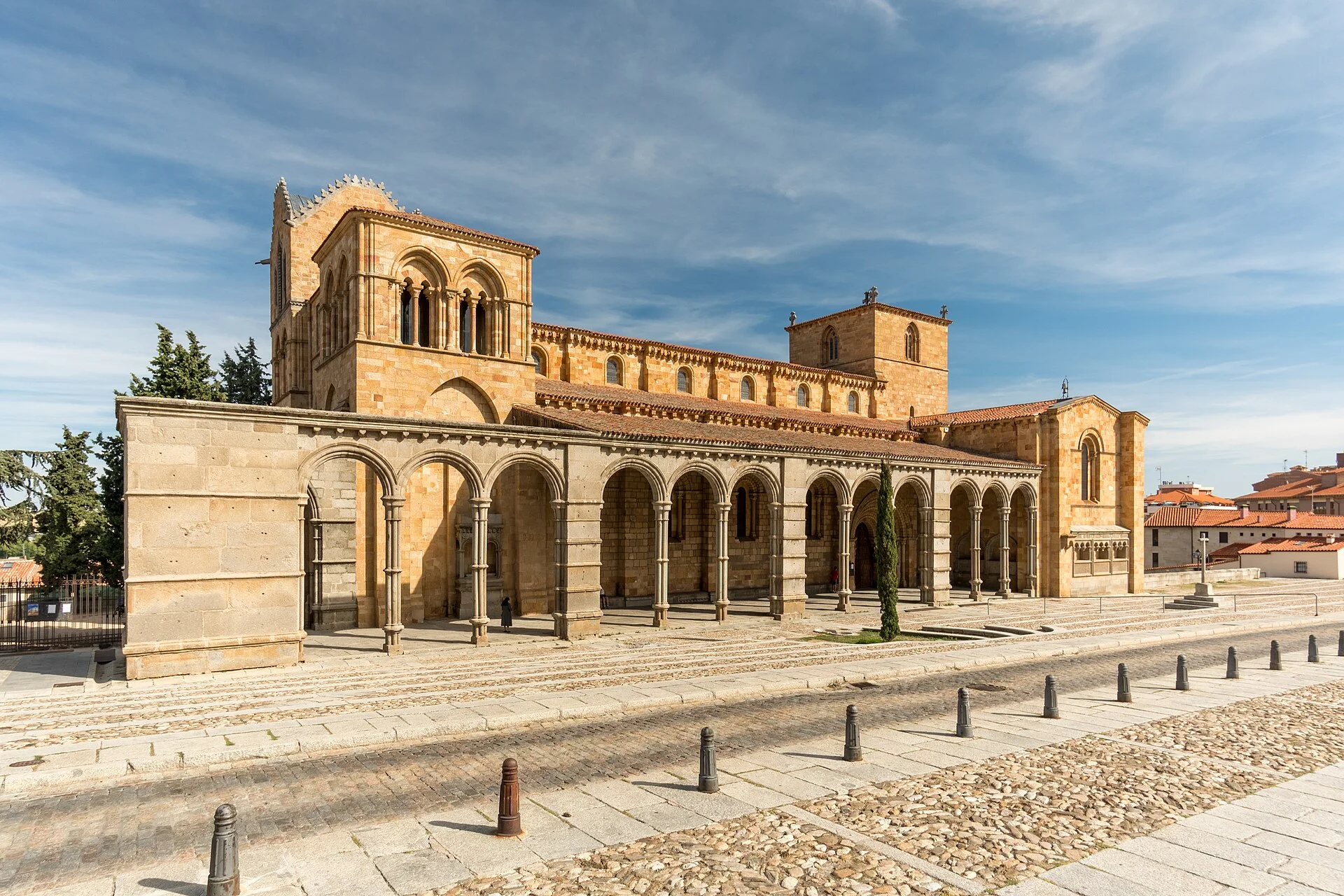 Basílica de San Vicente De Romaanse Basílica de San Vicente in Ávila