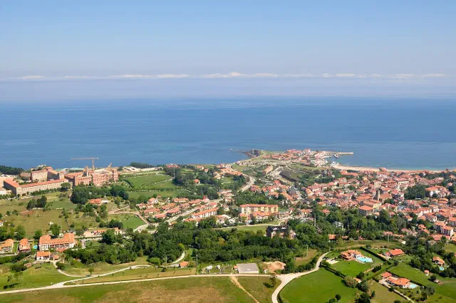 Header afbeelding van Comillas in Spanje
