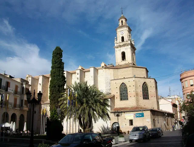 De gotische gevel van de Colegiata de Santa María in Gandía De gotische gevel van de Colegiata de Santa María in Gandía