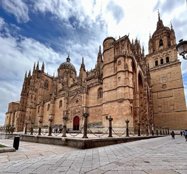 Foto van de oude kathedraal in Salamanca Foto van de oude kathedraal in Salamanca