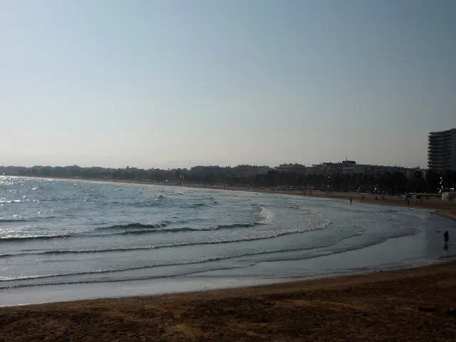 Platja de Llevant, het hoofdstrand van Salou Platja de Llevant, het hoofdstrand van Salou