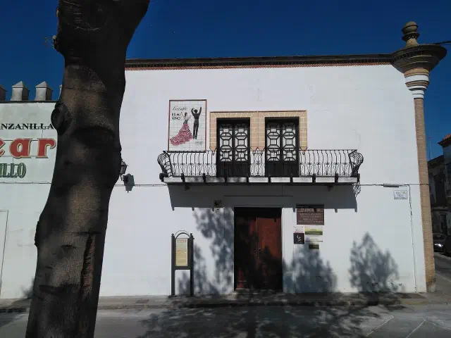 Een manzanilla-bodega met sherryvaten in Sanlucar de Barrameda Een manzanilla-bodega met sherryvaten in Sanlucar de Barrameda