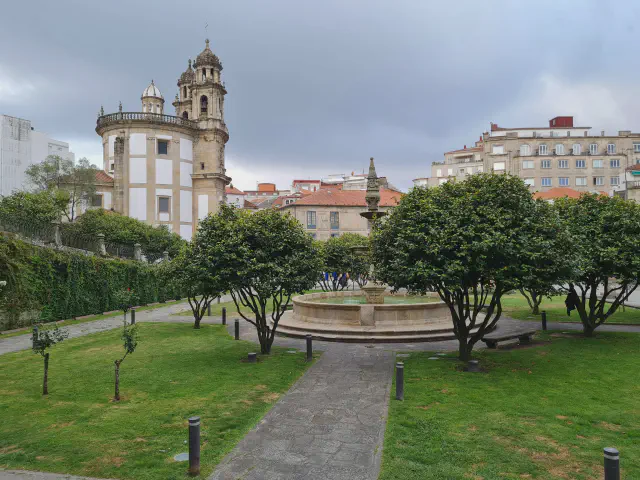 De Plaza del Obradoiro met de kathedraal op de achtergrond in Santiago De Plaza del Obradoiro met de kathedraal op de achtergrond in Santiago