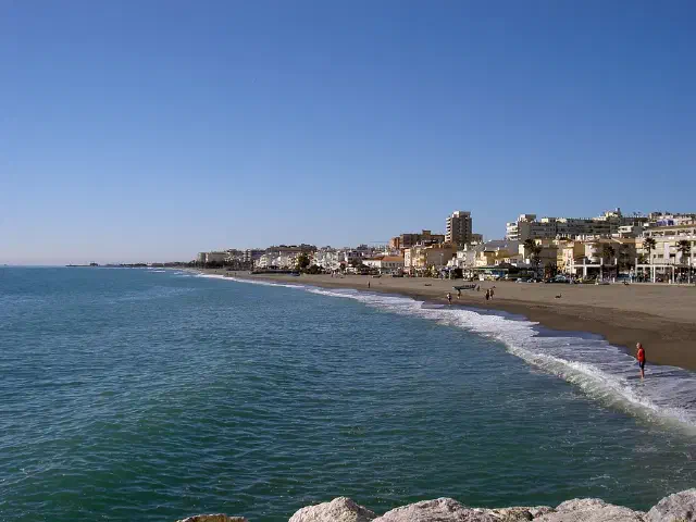 Het strand van La Carihuela in Torremolinos Het strand van La Carihuela in Torremolinos