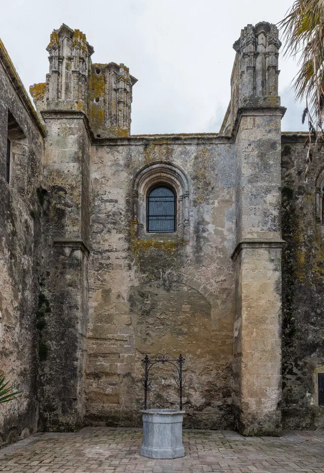 De gotisch-mudéjar Iglesia del Divino Salvador in Vejer de la Frontera